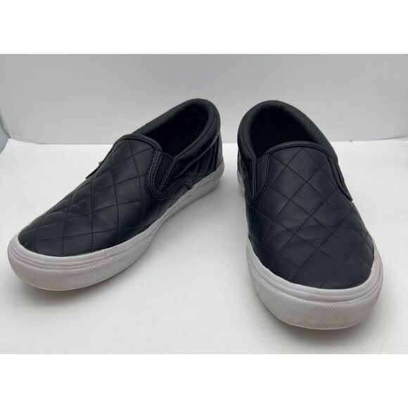 Vera Bradley Black Quilted Slip On Sneaker‎ Comfort shoes womens size 7.5 - Picture 1 of 11